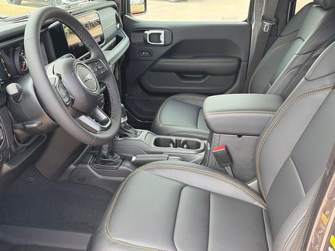 New 2026 Jeep Gladiator Sport image 17