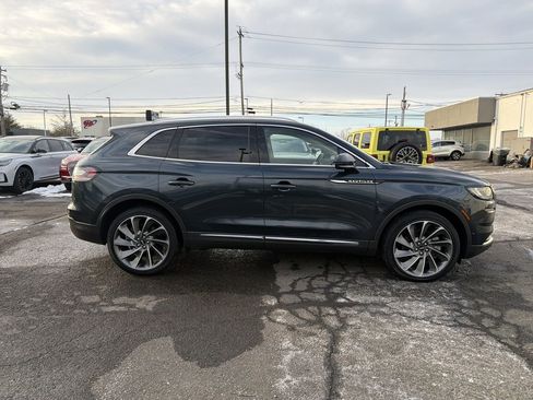 Certified 2022 Lincoln Nautilus Reserve w/ Equipment Group 202A image 6