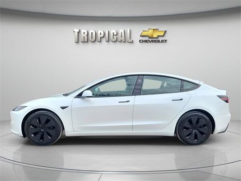 Used 2025 Tesla Model 3 Long Range image 2