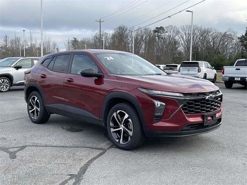 Used 2024 Chevrolet Trax RS w/ Driver Confidence Package image 7