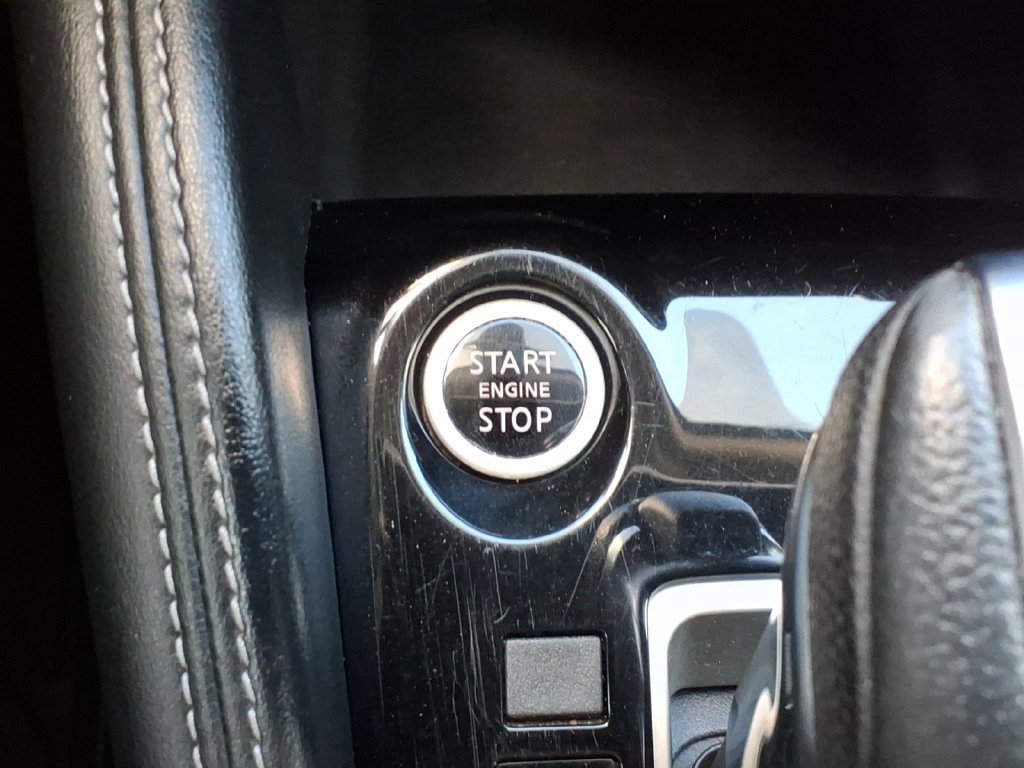 Used 2020 Nissan Kicks SR w/ SR Premium Package FWD image 26