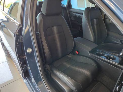 Certified 2025 Honda Civic Sport image 18