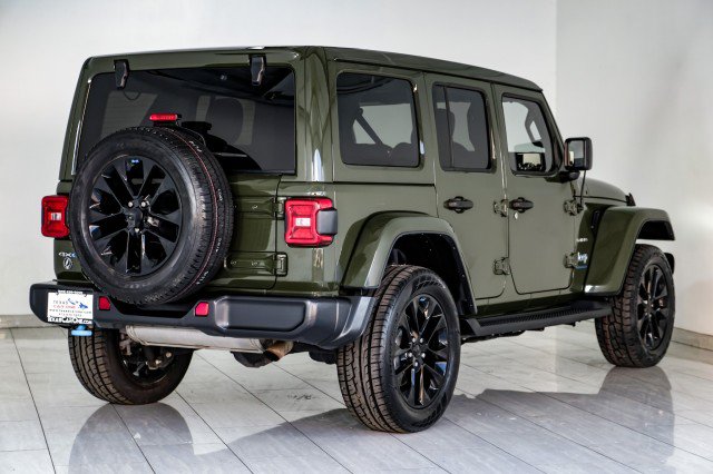 Used 2023 Jeep Wrangler Unlimited Sahara w/ Cold Weather Group AWD/4WD image 6