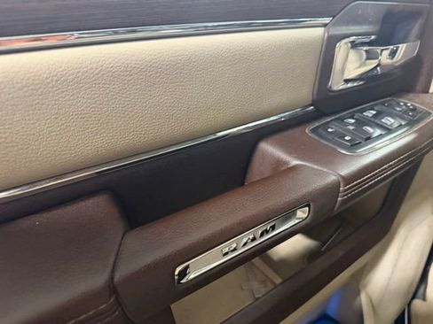 Used 2017 RAM 1500 Laramie image 6