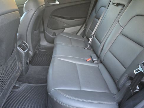 Used 2021 Hyundai Tucson Limited w/ Cargo Package image 11