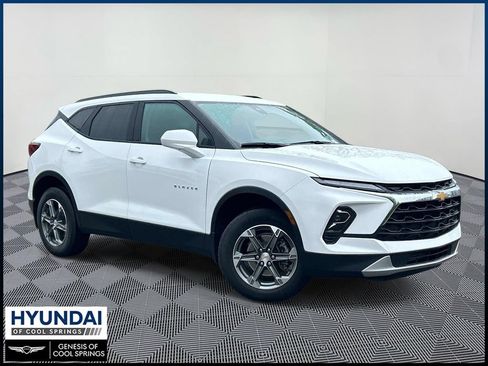 Used 2024 Chevrolet Blazer LT w/ Convenience Package FWD image 1