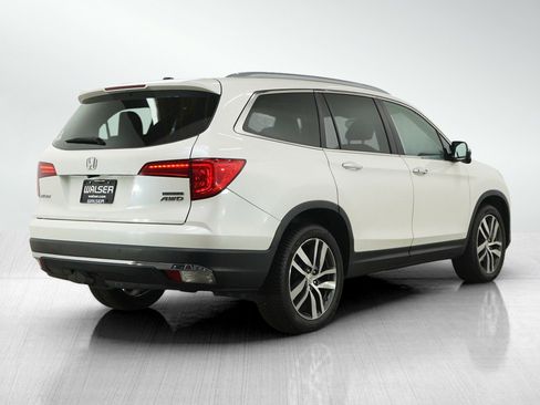 Used 2016 Honda Pilot Touring image 5