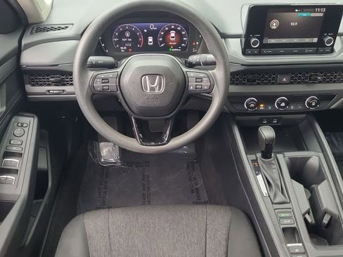 Used 2025 Honda Accord LX image 15