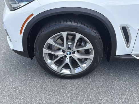 Used 2022 BMW X5 sDrive40i w/ Premium Package RWD image 12