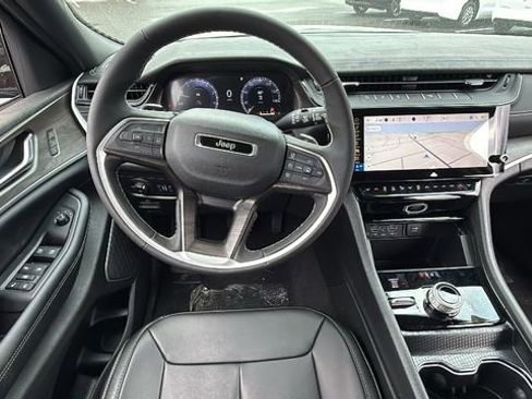 New 2026 Jeep Grand Cherokee Limited image 13