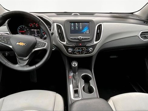 Used 2018 Chevrolet Equinox LT image 8