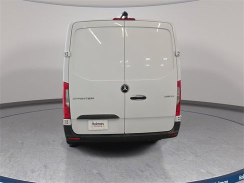 Used 2024 Mercedes-Benz Sprinter 2500 image 7