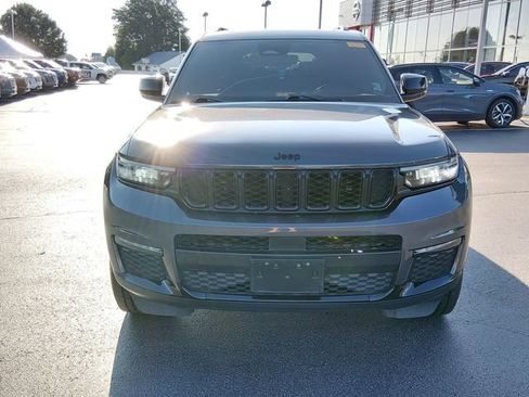 Used 2024 Jeep Grand Cherokee L Limited w/ Black Appearance Package RWD image 8