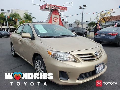Used 2013 Toyota Corolla LE image 1