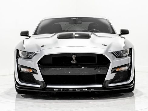 Used 2021 Ford Mustang Shelby GT500 w/ Technology Package image 2