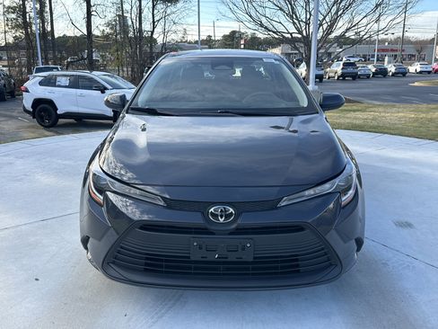 Certified 2024 Toyota Corolla LE image 3