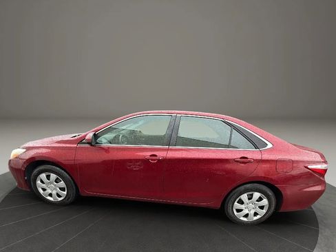 Used 2015 Toyota Camry LE FWD image 8