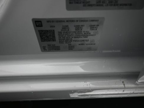 Used 2025 Chevrolet Silverado 3500 LTZ w/ LTZ Convenience Package image 18