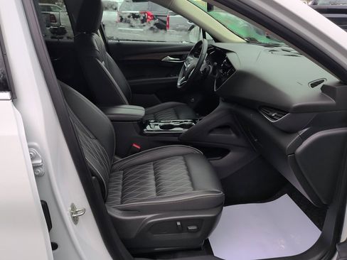 Used 2022 Buick Envision Avenir w/ Safety Package image 31