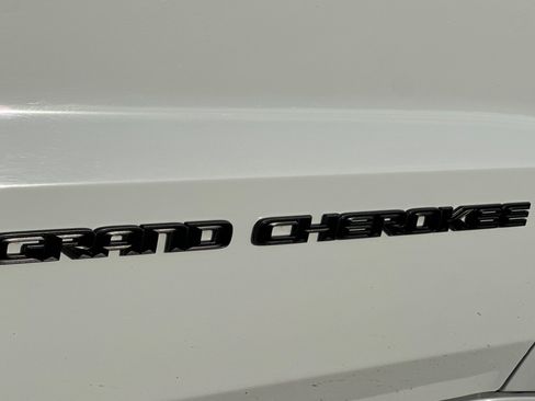Used 2018 Jeep Grand Cherokee High Altitude image 27