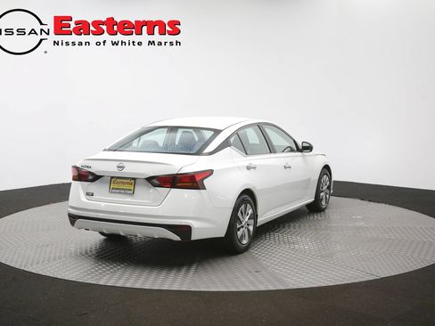 Used 2024 Nissan Altima 2.5 S FWD image 38