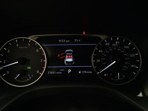 Used 2023 Nissan Rogue S AWD/4WD image 2