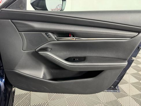 Used 2023 MAZDA MAZDA3 s FWD image 41
