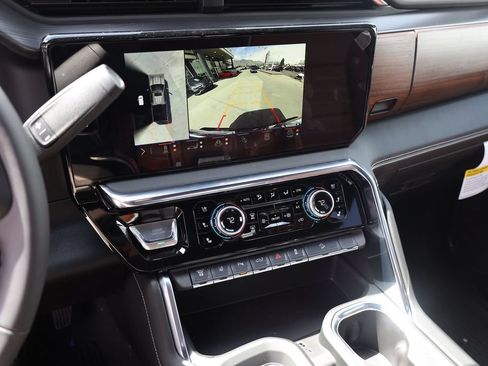 New 2026 GMC Sierra 2500 Denali Ultimate AWD/4WD image 15