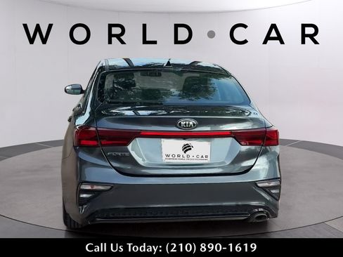 Used 2021 Kia Forte LXS FWD image 6