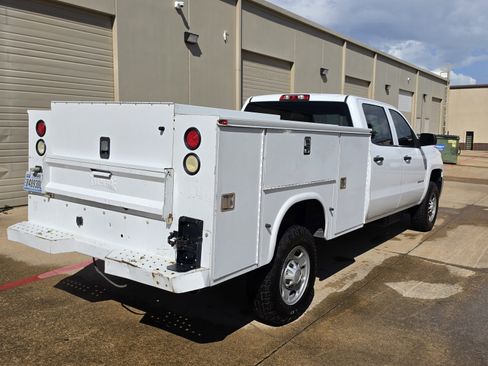 Used 2015 Chevrolet Silverado 2500 W/T AWD/4WD image 7