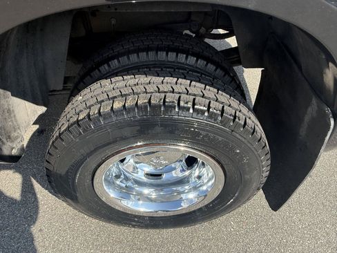 Used 2018 RAM 3500 Tradesman w/ Chrome Appearance Group AWD/4WD image 24