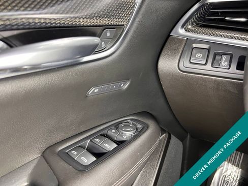 Used 2022 Cadillac XT5 Sportv image 8