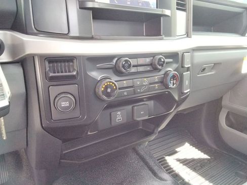 New 2025 Ford F550 2WD Regular Cab Super Duty w/ XL Chrome Package image 11