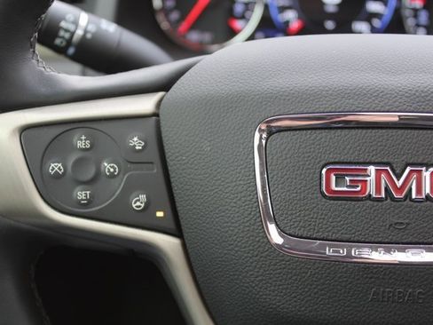 Used 2023 GMC Acadia Denali w/ Black Diamond Edition image 26