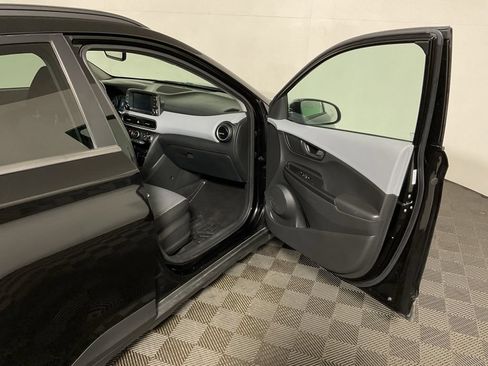 Used 2020 Hyundai Kona SEL Plus AWD/4WD image 36