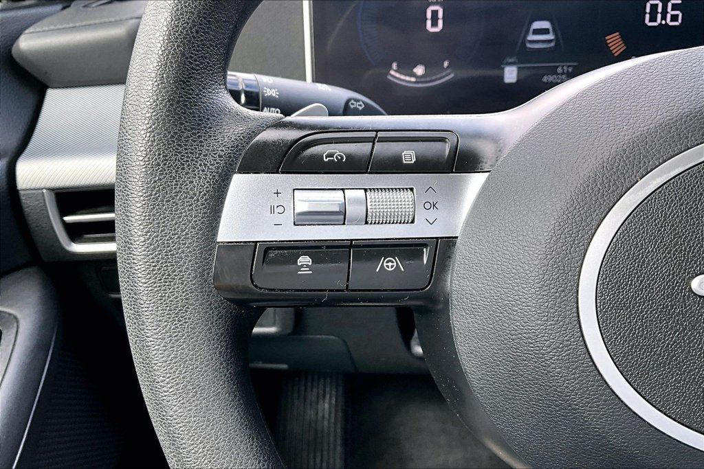 Used 2025 Hyundai Sonata SEL FWD image 11