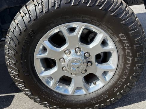 Used 2022 RAM 2500 Laramie image 31