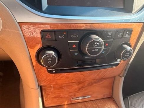 Used 2013 Chrysler 300 C w/ Light Group RWD image 19
