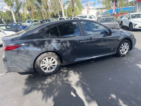 Used 2026 Toyota Camry LE image 7