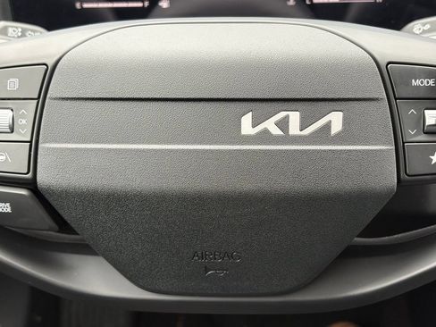 New 2026 Kia K4 FWD image 21