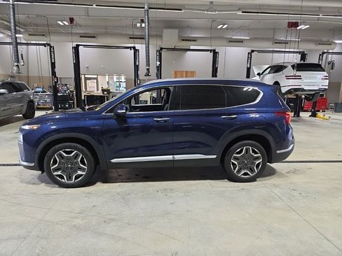 Used 2022 Hyundai Santa Fe Limited w/ Cargo Package FWD image 7