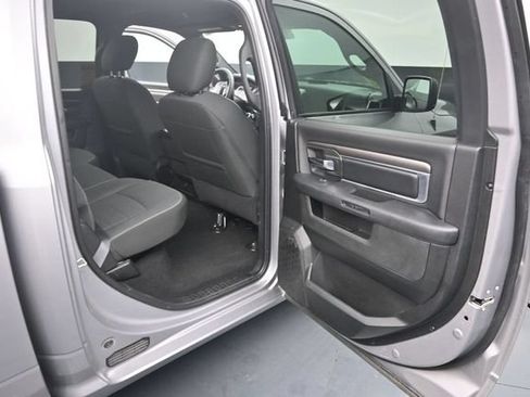 Used 2024 RAM 1500 Warlock AWD/4WD image 25