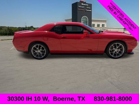 Used 2022 Dodge Challenger GT RWD image 2