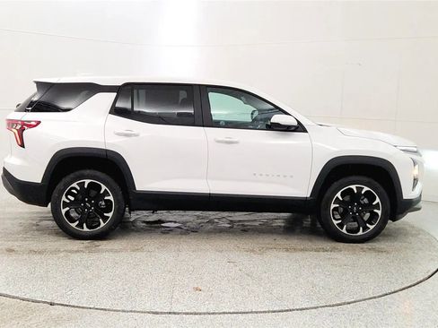 New 2026 Chevrolet Equinox LT FWD image 8