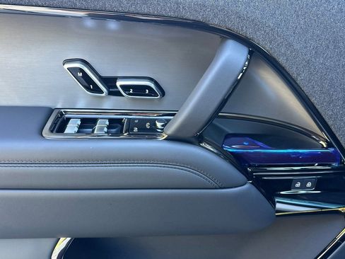 New 2026 Land Rover Range Rover Sport Dynamic SE AWD/4WD image 12