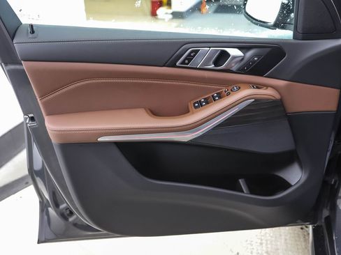 Certified 2024 BMW X5 xDrive40i w/ Parking Assistance Package image 9