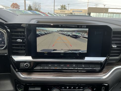 Used 2024 Chevrolet Silverado 1500 LT Trail Boss w/ Convenience Package II image 25