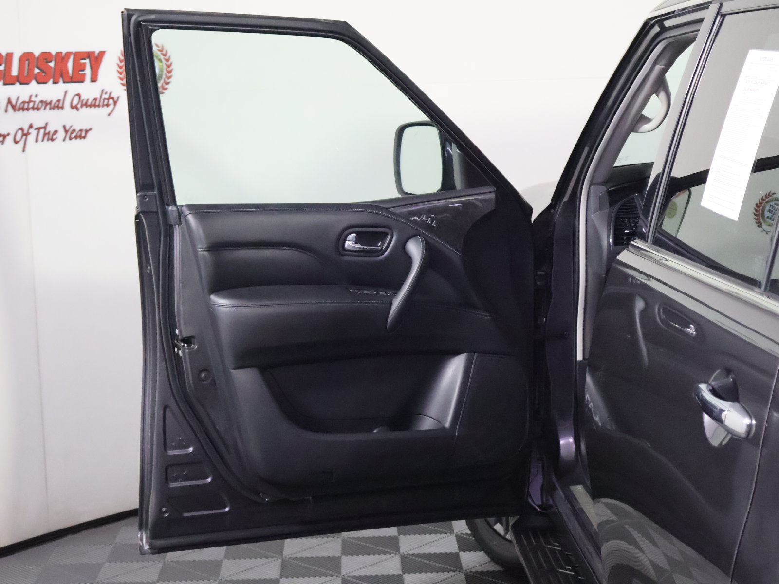 Used 2024 INFINITI QX80 Luxe AWD/4WD image 24