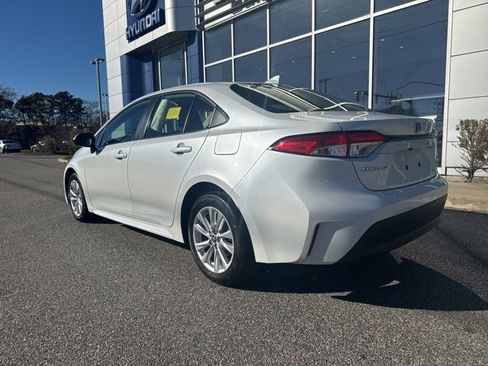 Used 2023 Toyota Corolla LE image 11
