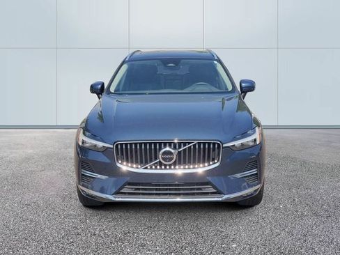 Used 2023 Volvo XC60 B5 Plus w/ Climate Package AWD/4WD image 2